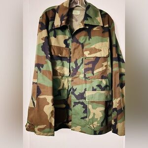 US Army Military Hot Weathet Woodland Camo Combat Med Shirt SZ MR